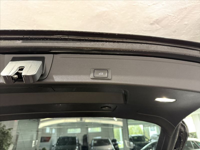 Audi A4 2,0   TDI QUATTRO MATRIX TZ - fotka 31 z 42