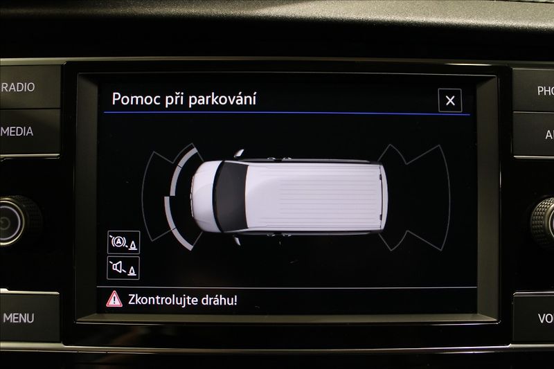 Volkswagen Caravelle 2,0 TDI 110kW DSG Comfortline - fotka 23 z 32