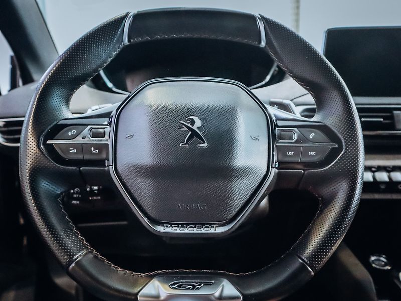 Peugeot 5008 2.0 BlueHDi EAT8 GT Line - fotka 11 z 27