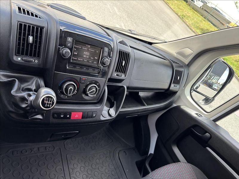 Peugeot Boxer 2,2 BHDI 103kW L2 Kombi Van - fotka 34 z 34
