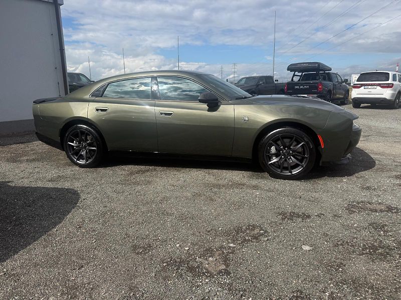 Dodge Charger (2026) SIXPACK SCAT PACK 4-DOOR - fotka 9 z 27