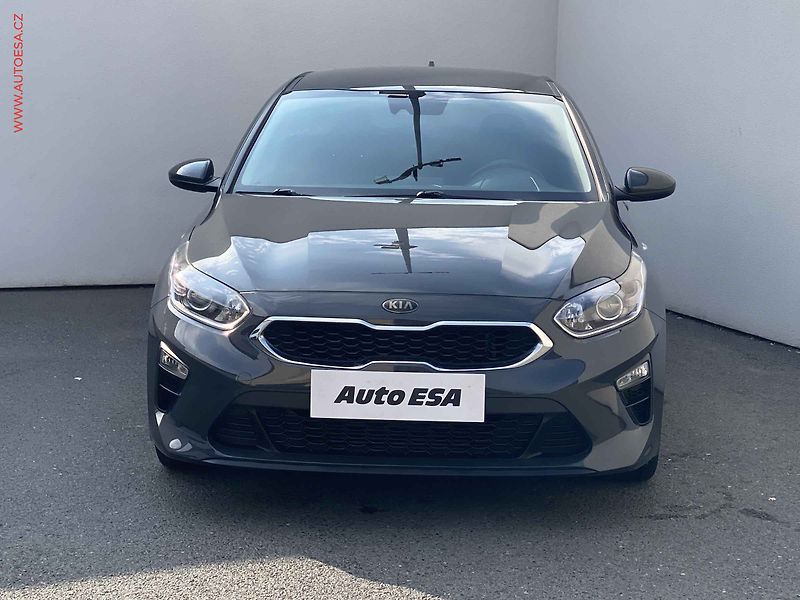 Kia Ceed (2021) 1.5 T-GDi, 1.maj,ČR, Spin - fotka 2 z 18