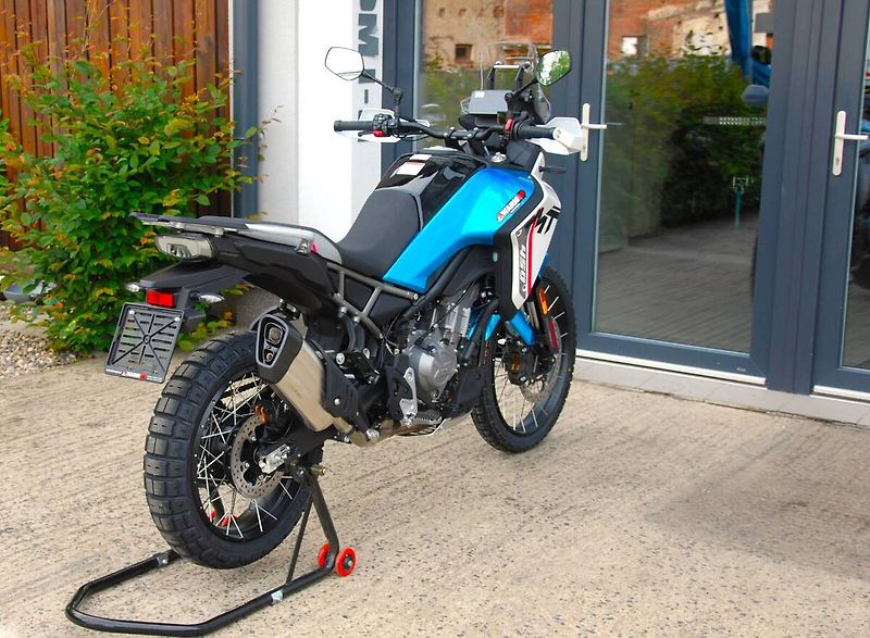 CFMOTO 450 MT-R (2026) 450MT-R BLUE - fotka 13 z 26