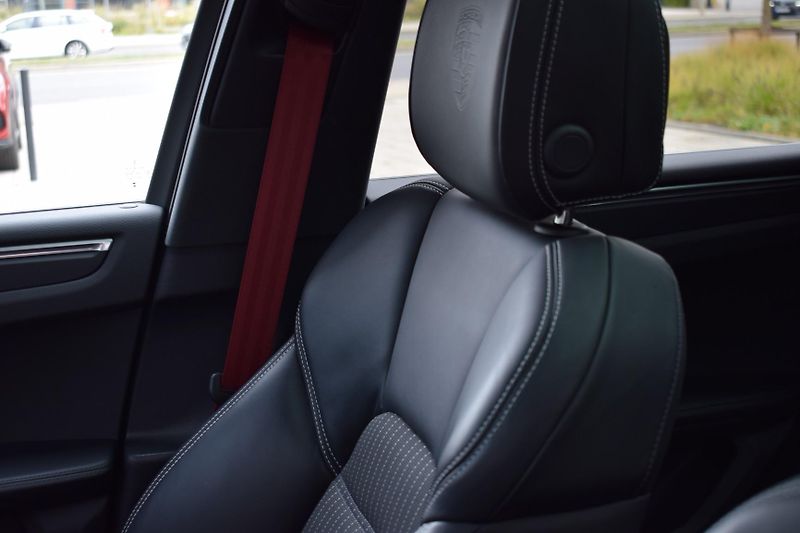 Porsche Macan (2023) T/Pano/KeyLess - fotka 26 z 42