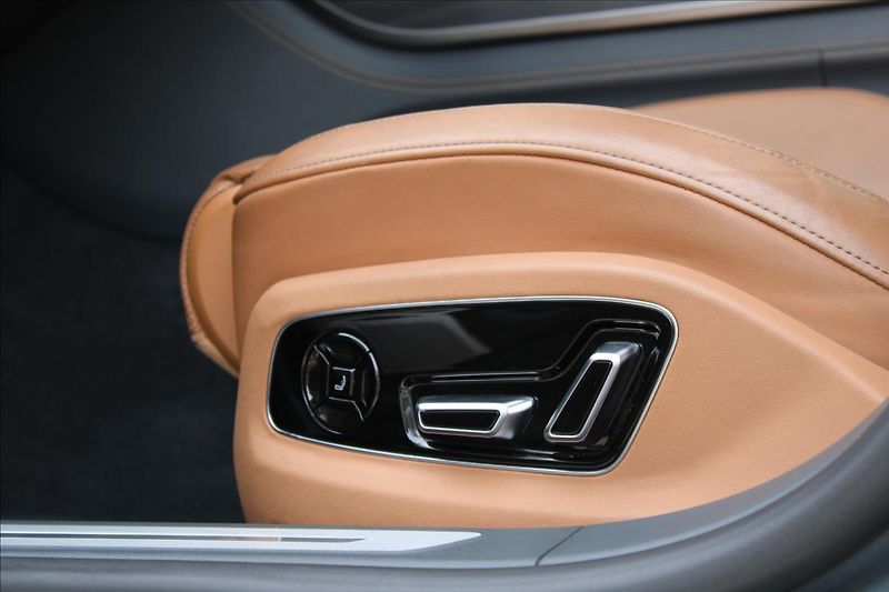 Audi A8 60 TDI V8 Q/TOP-VÝB/DPH - fotka 14 z 48
