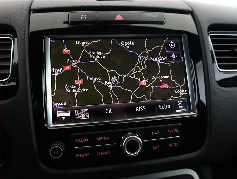 Volkswagen Touareg (2012) 3.0 TDI, 4X4, Automat, Kůže - fotka 14 z 16