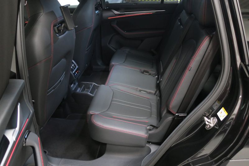 Škoda Kodiaq (2026) RS 2.0 TSI 195 kW KŮŽE + PANO - fotka 43 z 50