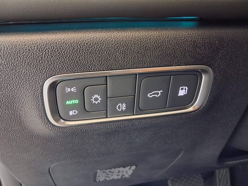 Omoda 7 (2026) Luxury 1.5 tGDI PHEV - fotka 16 z 28