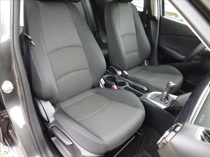 Mazda 2 1,5 i SKYACTIVE - fotka 29 z 48