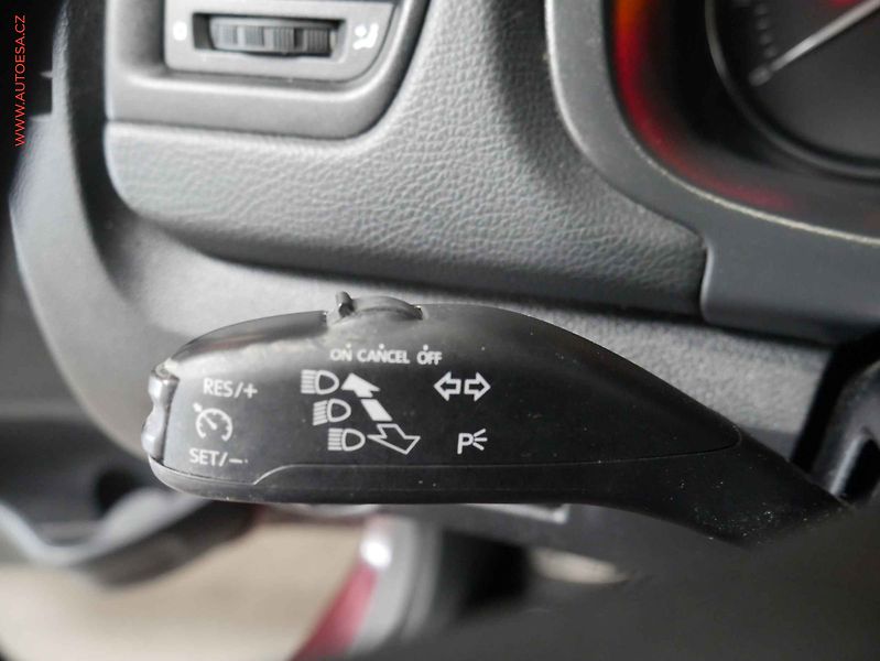Škoda Fabia (2012) 1.2, 2.maj,ČR, AC, temp - fotka 16 z 16