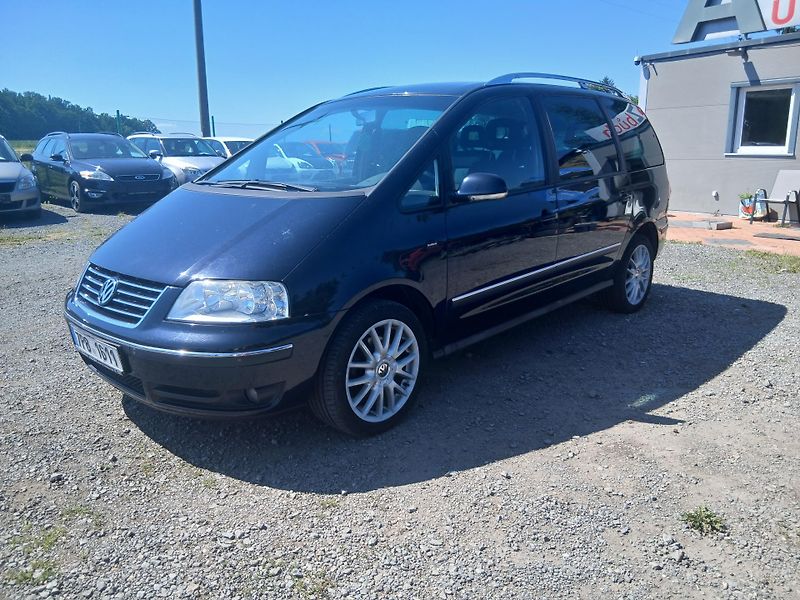 Volkswagen Sharan 2.0 TDI, 7 míst, tažné - fotka 2 z 35