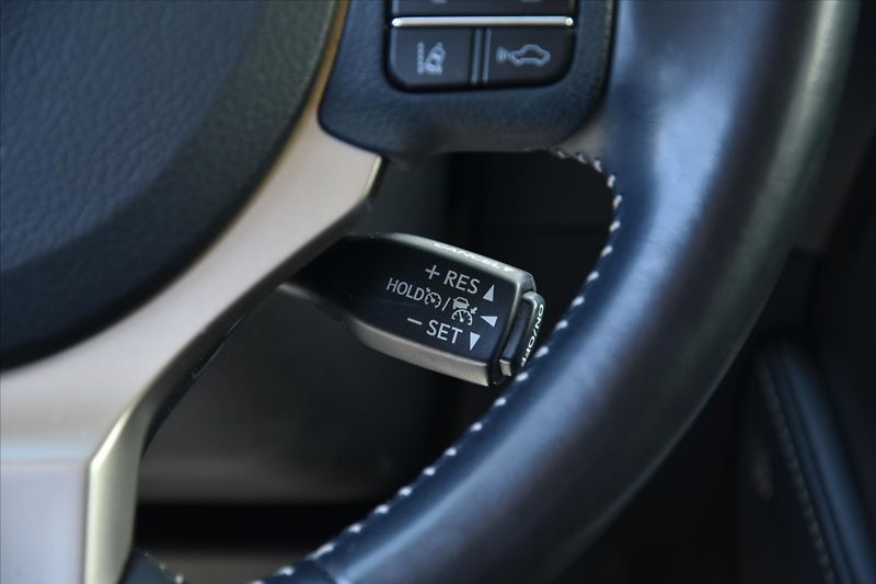 Lexus NX 300h 2.5 145kW 4WD PRESTIGE ČR - fotka 19 z 31