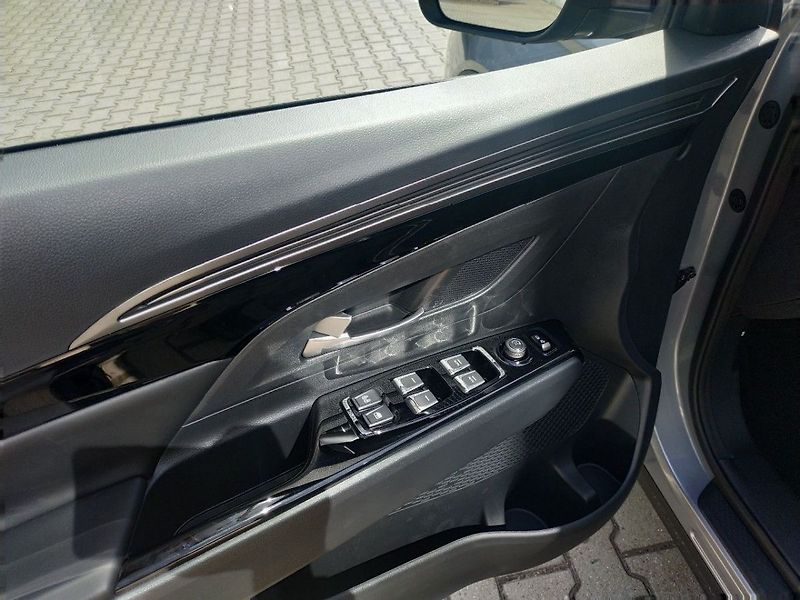 KGM Korando 1.5T, SMART,4WD, AT, SKLADEM - fotka 13 z 28