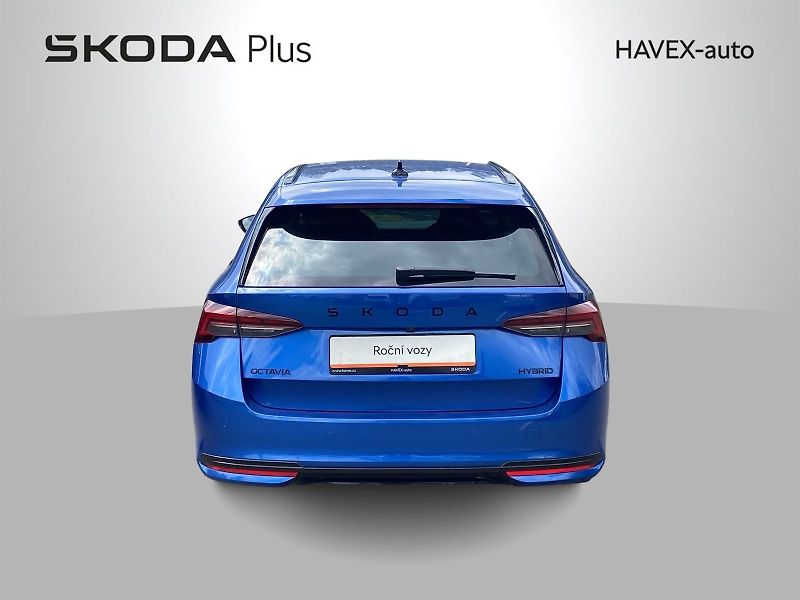 Škoda Octavia (2025) Combi 1.5 TSI M-HEV DSG Sportl - fotka 34 z 34