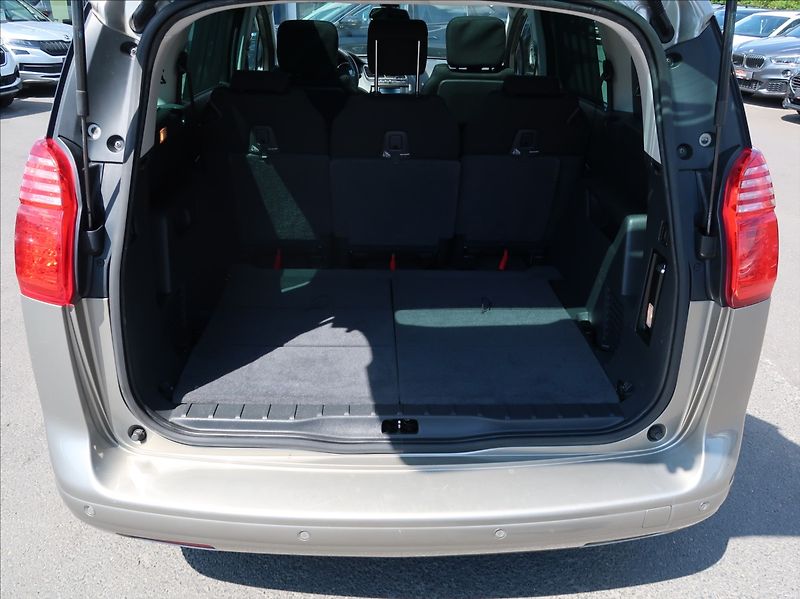 Peugeot 5008 2,0 HDi,110kW,NovéČR,7míst - fotka 26 z 31