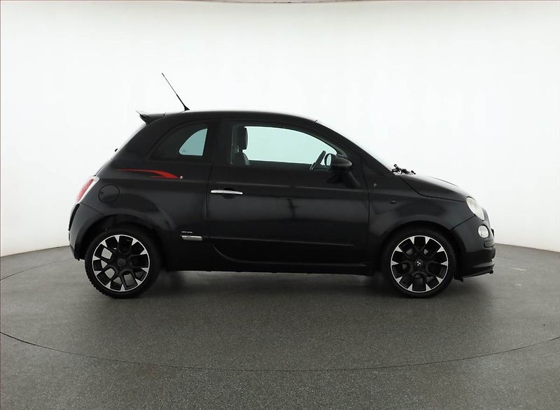 Fiat 500 (2010) 0.9 TwinAir, Serv.kniha - fotka 6 z 13