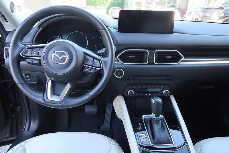 Mazda CX-5 2,5 G194 AWD AT bílá kůže,tažn - fotka 12 z 32