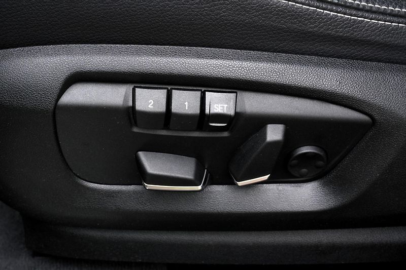 BMW X6 30d, ČR, Tažné, Harman, ACC - fotka 36 z 44