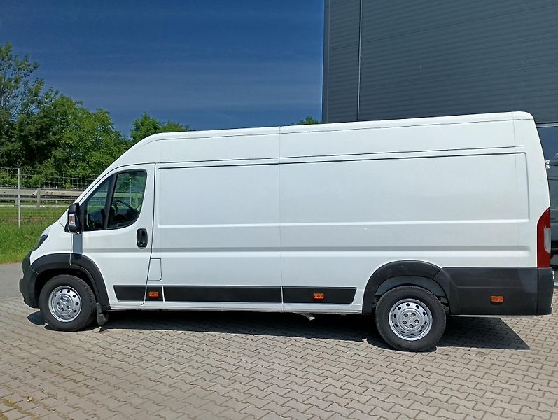 Peugeot Boxer (2020) 4350 L4H2 2.2HDi 140k MAN6 - fotka 4 z 18