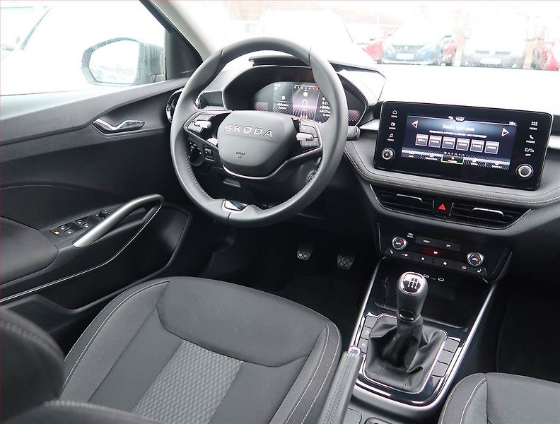 Škoda Fabia (2024) Top Selection 1.0 TSI - fotka 7 z 19