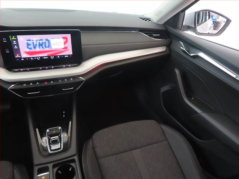 Škoda Octavia (2022) Style Plus 2.0 TDI, Automat - fotka 8 z 16