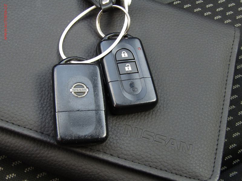 Nissan Qashqai (2009) 2.0 dCi 4x4, 7míst, ČR, AC - fotka 19 z 20