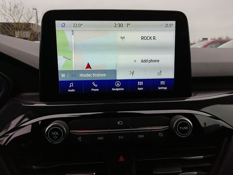 Ford Kuga Plug-In Hybrid ST-Line X - fotka 11 z 20