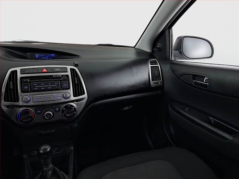 Hyundai i20 (2013) 1.2, ČR,1.maj, Serv.kniha - fotka 8 z 17