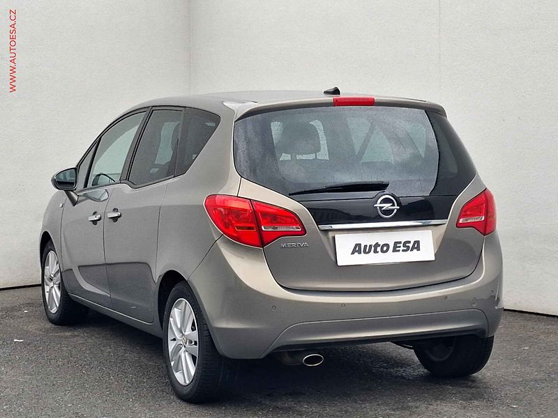 Opel Meriva (2011) 1.4 T, Innovation, navi - fotka 6 z 18