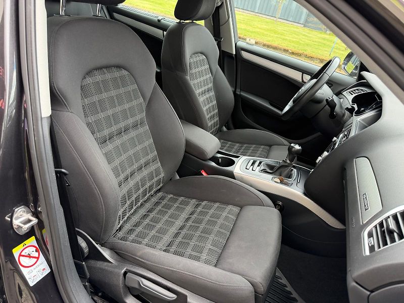 Audi A4 2,0 TDi Quattro /1.maj./ ČR /  - fotka 25 z 30