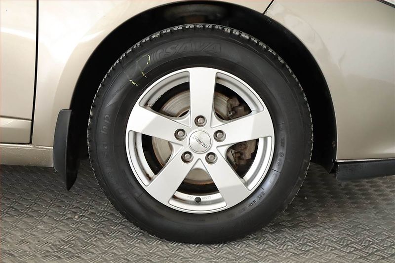 Renault Fluence (2010) 1.6 16V, Tempomat - fotka 15 z 19