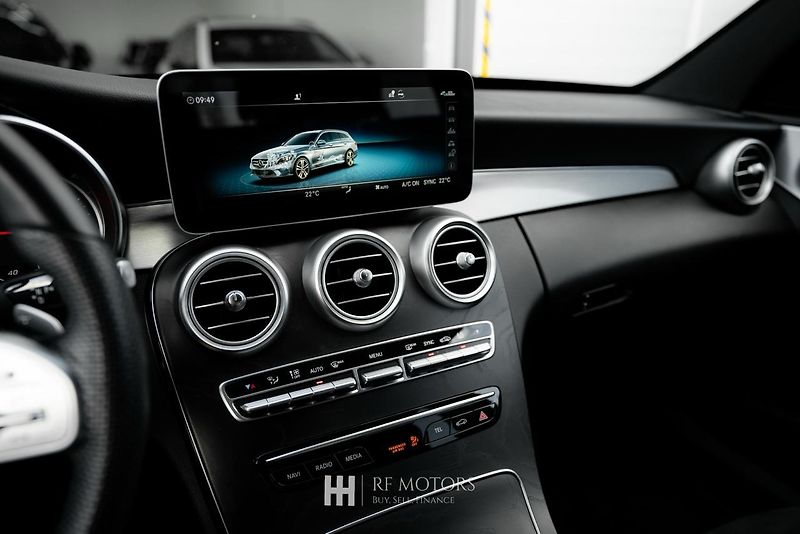 Mercedes-Benz Třídy C (2019) C 300d Kombi 180kW - fotka 24 z 30