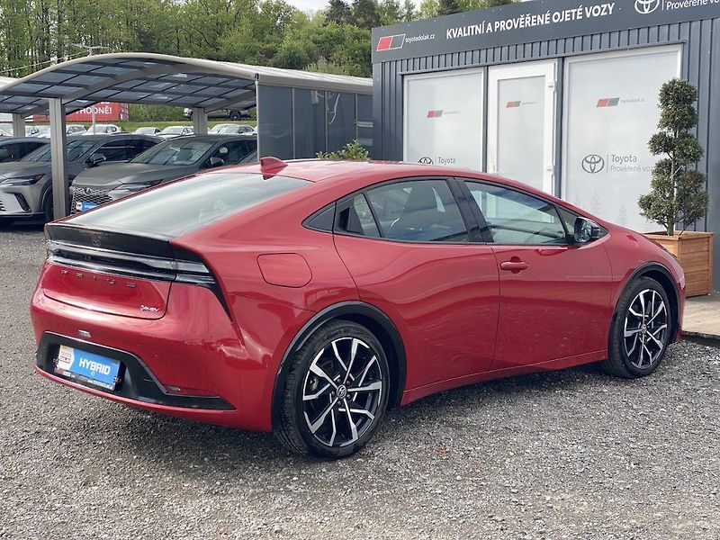 Toyota Prius 2.0Plug-in, ČR-1.maj, Prestige - fotka 6 z 36