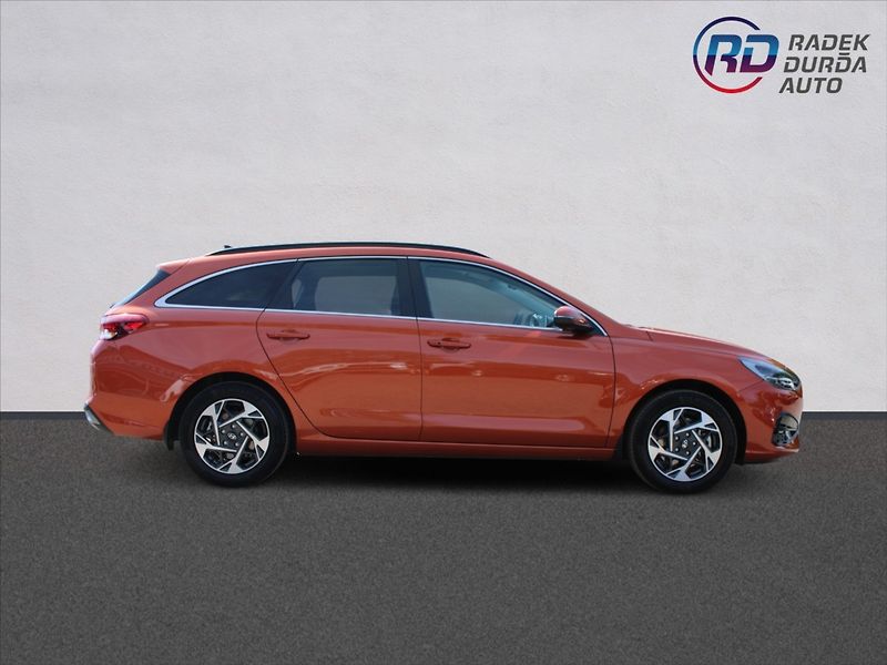 Hyundai i30 1,5 CVVT  ČR,1MAJ,STYLE,ZÁRUKA - fotka 4 z 35