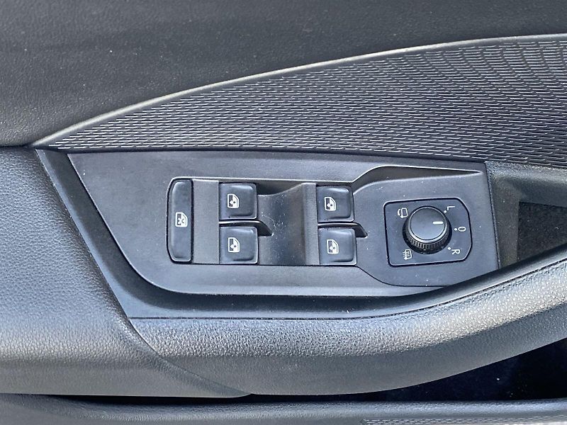 Škoda Octavia (2022) Combi 1.5 TSI Style+ - fotka 26 z 38