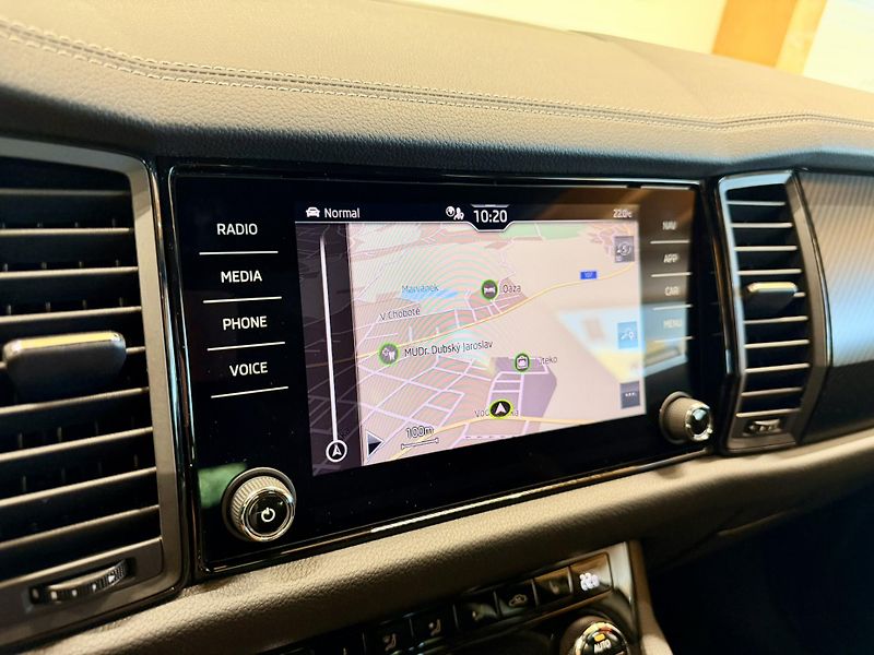 Škoda Kodiaq 2.0 TDi 147 Kw DSG Sportline - fotka 10 z 31