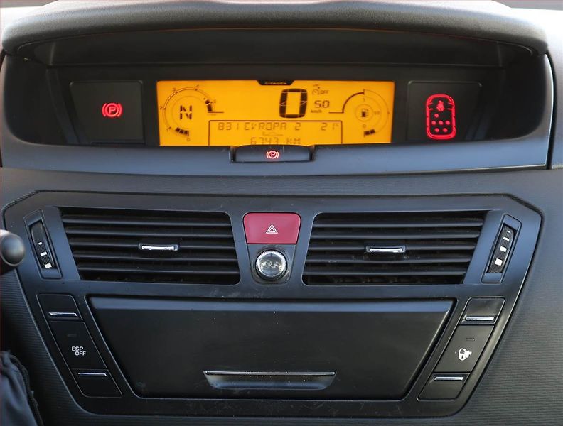 Citroën C4 Picasso (2008) 2.0 HDi 135, Automat, 7 míst - fotka 12 z 19