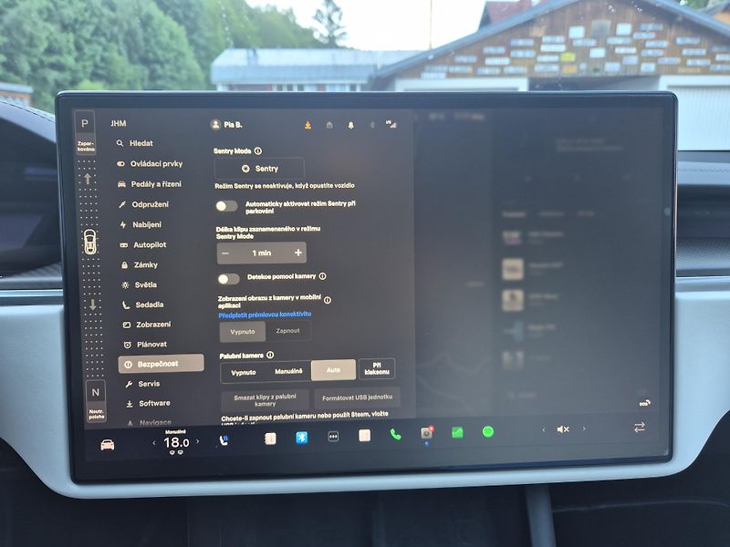 Tesla Model X 100kwH PLAID 750kw TZ - fotka 25 z 48