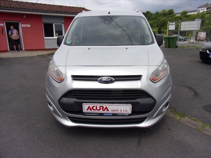 Ford Tourneo 1,6 TDCI  Connect - fotka 8 z 23
