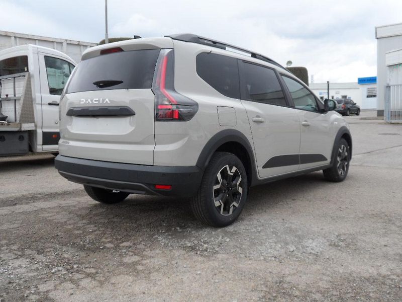 Dacia Jogger (2026) Journey TCe 110 5 míst    - fotka 3 z 5