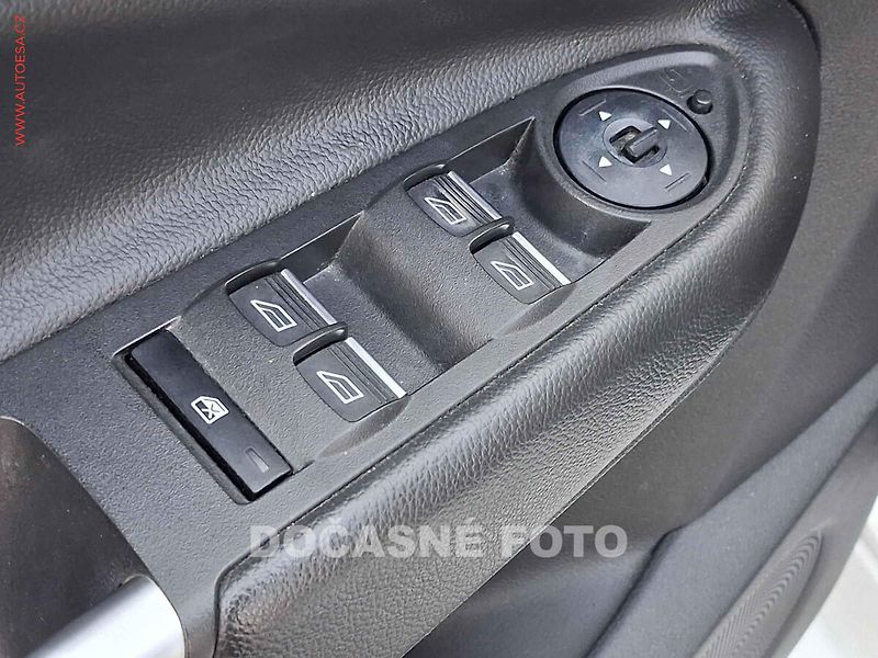 Ford Kuga (2016) 2.0 TDCi, ST-Line, navi - fotka 11 z 11