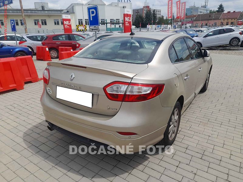 Renault Fluence (2010) 1.6, ČR, autoAC, temp - fotka 2 z 3