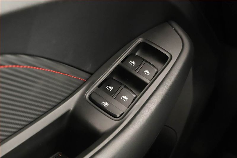 MG ZS (2023) 1.0 Turbo, Automat, ČR,1.maj - fotka 10 z 15