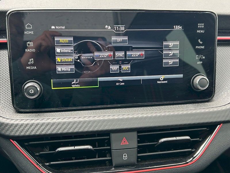Škoda Scala (2025) Monte Carlo 1.0 TSI 85 kW - fotka 24 z 33