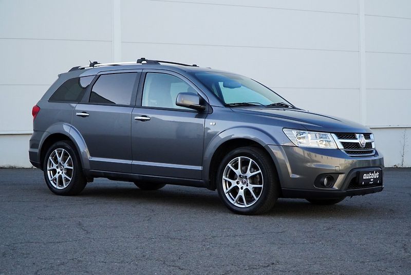 Fiat Freemont 2.0 Multijet LOUNGE - fotka 2 z 43