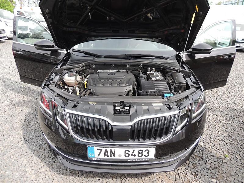 Škoda Octavia (2019) 2.0TSI,140kw,DSG,4x4,TZ,Style - fotka 34 z 49