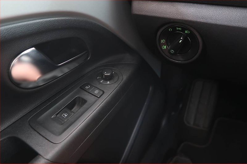 Škoda Citigo (2013) Elegance 1.0 MPI, Automat - fotka 15 z 15