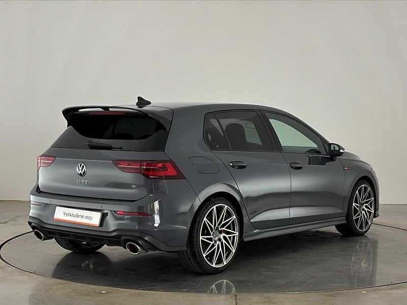 Volkswagen Golf GTI Clubsport - fotka 2 z 30