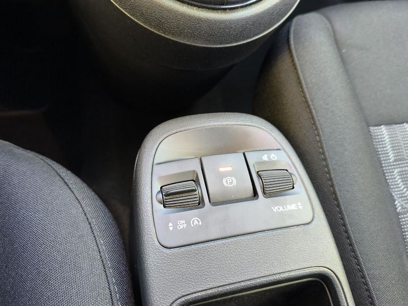 Fiat 500 (2026) Hybrid Icon 1.0 BSG 65k - fotka 19 z 35