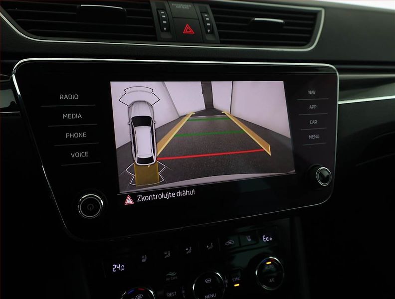 Škoda Superb (2020) Laurin&Klement iV 1.4 TSI PHEV - fotka 13 z 20